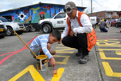 Gobierno del Padre Carlos Eduardo Osorio Buriticá rehabilita estructura de 60 escuelas 3