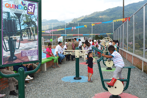 Entrega de escenario deportivo en el barrio Lincoln ratifica su compromiso con Calarcá 2