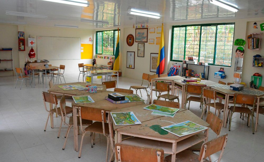 los niños de la vereda La Montaña de Quimbaya ahora tienen instalaciones apropiadas 4