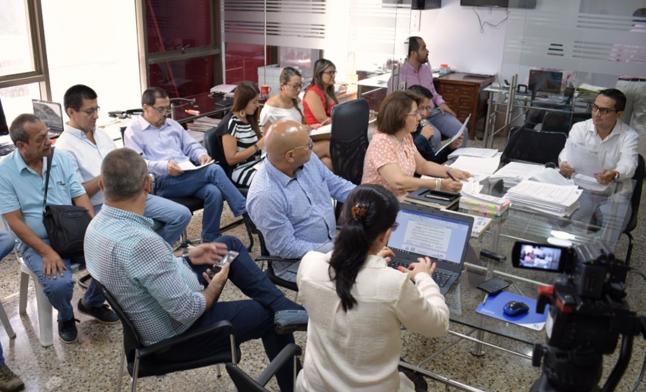 Gobernaciónadjudicó licitación para  11 km de placa huella en el departamento 1