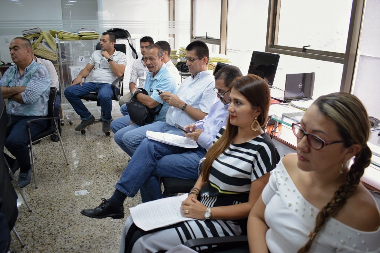 Gobernaciónadjudicó licitación para  11 km de placa huella en el departamento 2