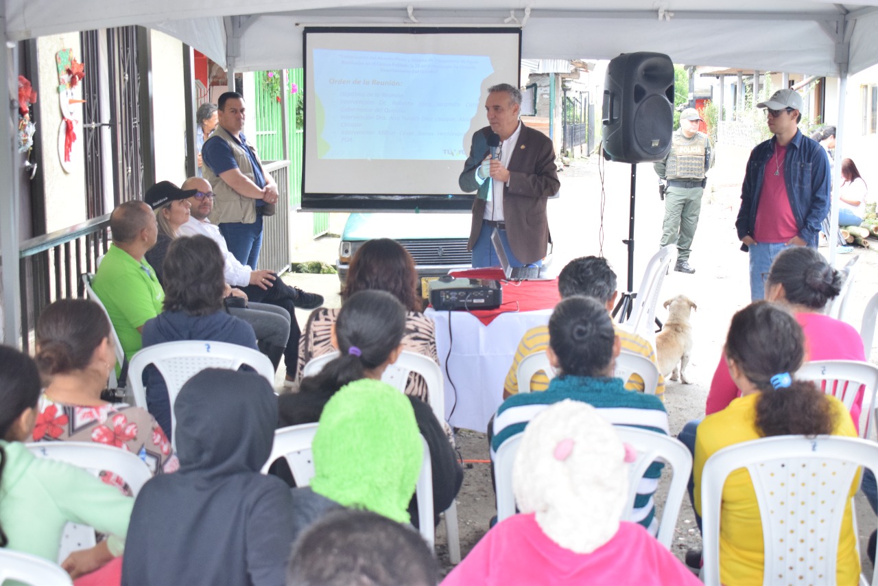 Socialización de obra alcantarillado La 18