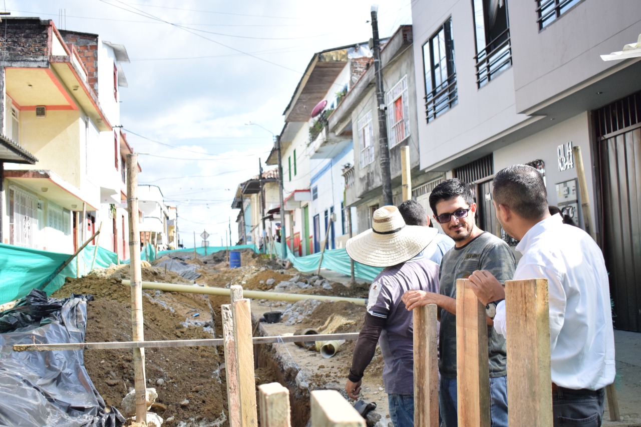 asi van las obras alcantarillado montenegro 2