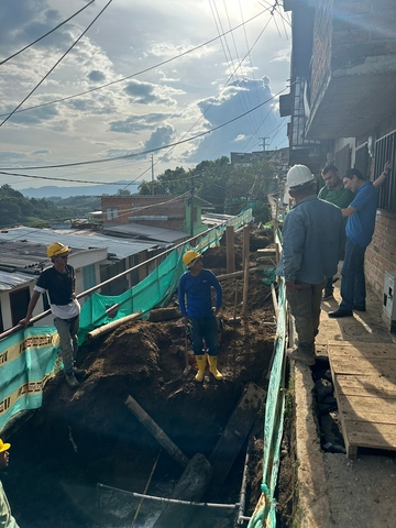 Avance 50 en la obra Construcción y optimización redes de alcantarillado Quimbaya
