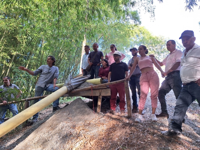 Comité de obra y recorrido con veeduría La 18 Circasia