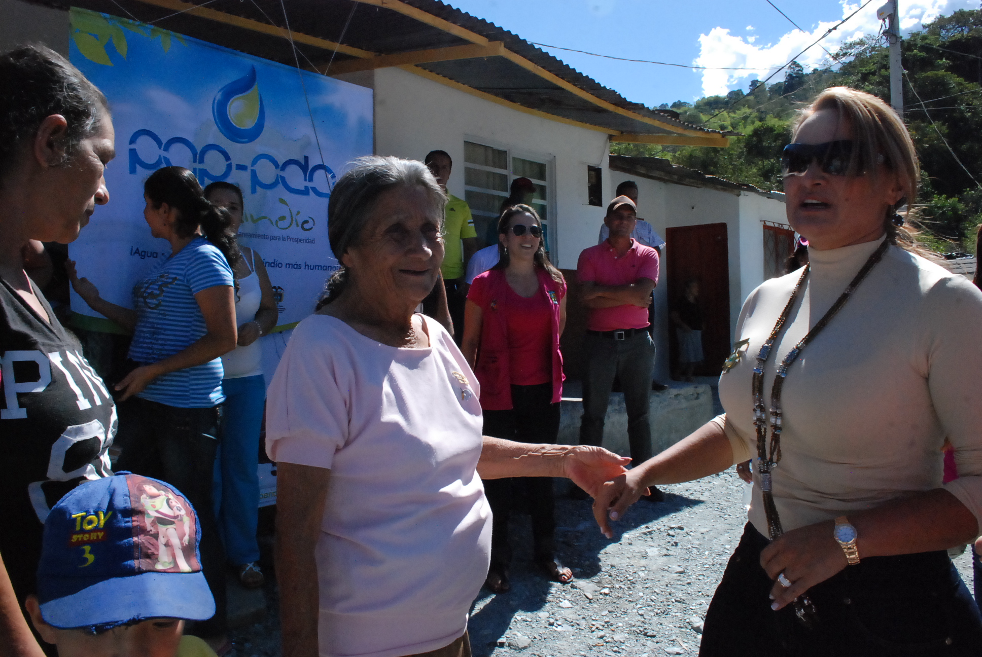 30-08-2014- dia del campesino y entrega de obras en genova 160