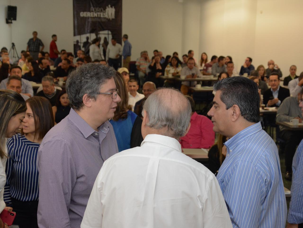 Gobernador_pidió_a_la_DIAN_más_garantías_para_los_empresarios_formales_del_Quindío.jpeg - 139.57 kB