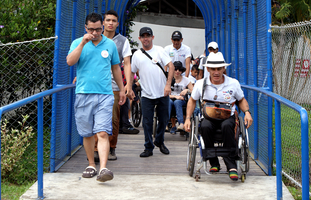 Población_con_discapacidad_y_sus_cuidadores_disfrutaron_de_un_día_de_descanso_y_diversión_en_el_Parque_del_Café.png - 1.30 MB