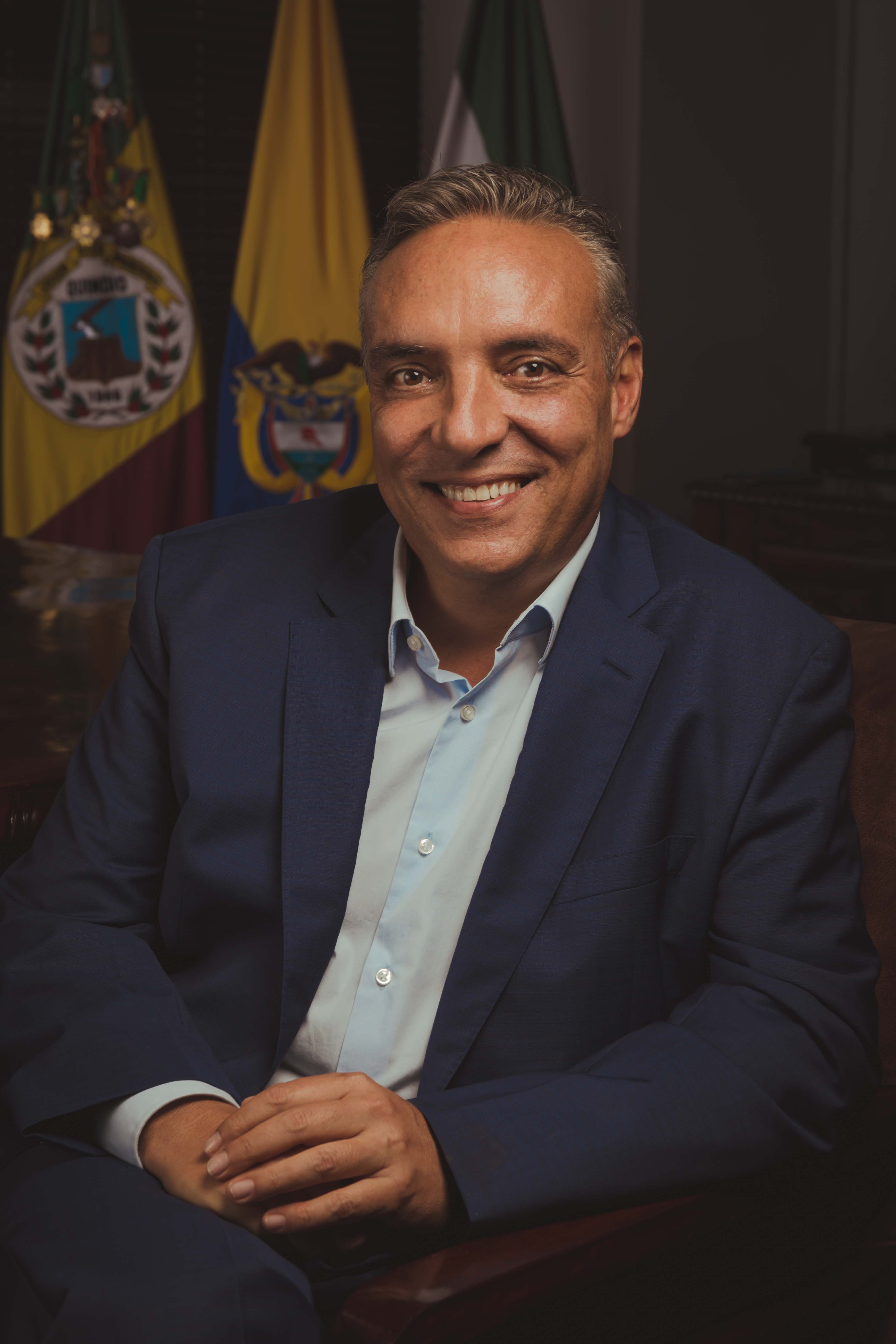 ROBERTO JAIRO JARAMILLO 01 12