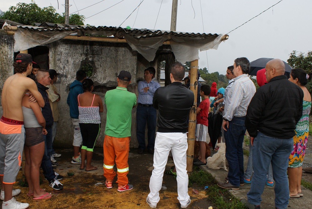 Padre Carlos Eduardo Osorio Buriticá dará inicio hoy a la Semana de amor por el Lincoln para recuperar la imagen de este barrio de Calarcá