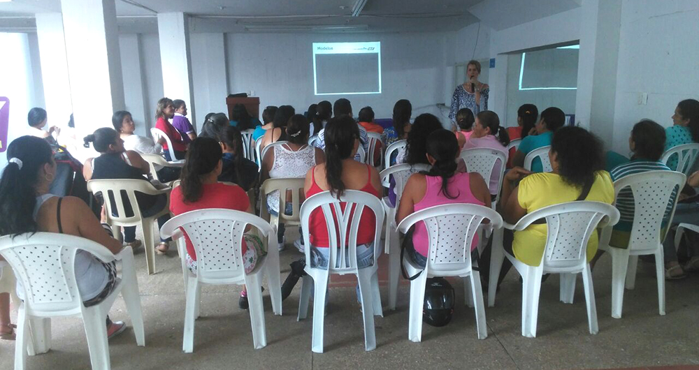 En CórdobaSíparati gobierno quindiano brinda herramientas a las mujeres para que protejan sus derechos