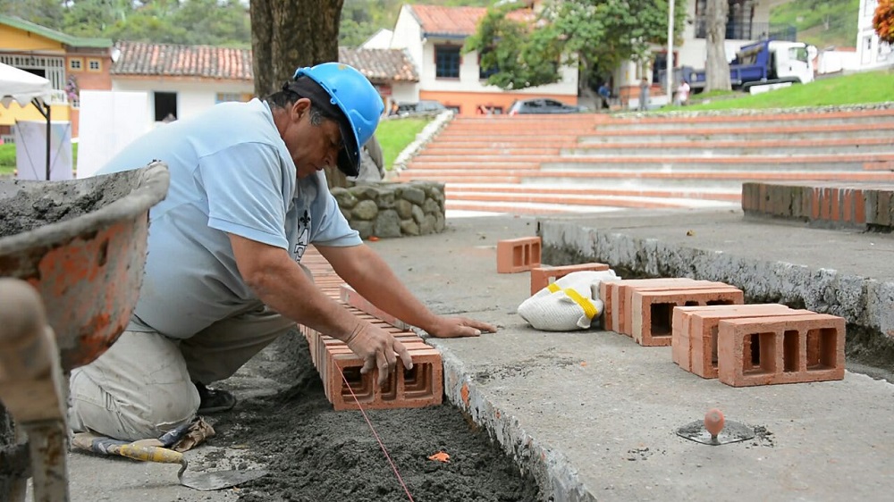 Gobierno del Padre Carlos Eduardo Osorio Buriticá ha invertido más de 330 millones en mejoras estructurales de 13 instituciones educativas de Córdoba