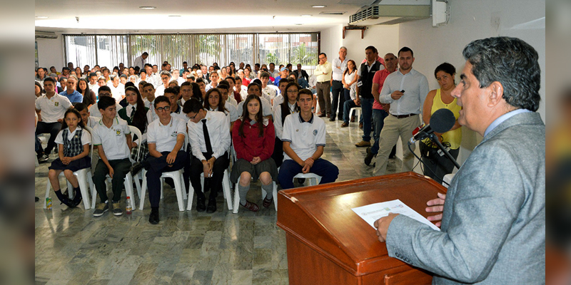 Mejores resultados en Pruebas Saber 11 fueron destacados por el gobierno del Padre Carlos Eduardo Osorio Buriticá