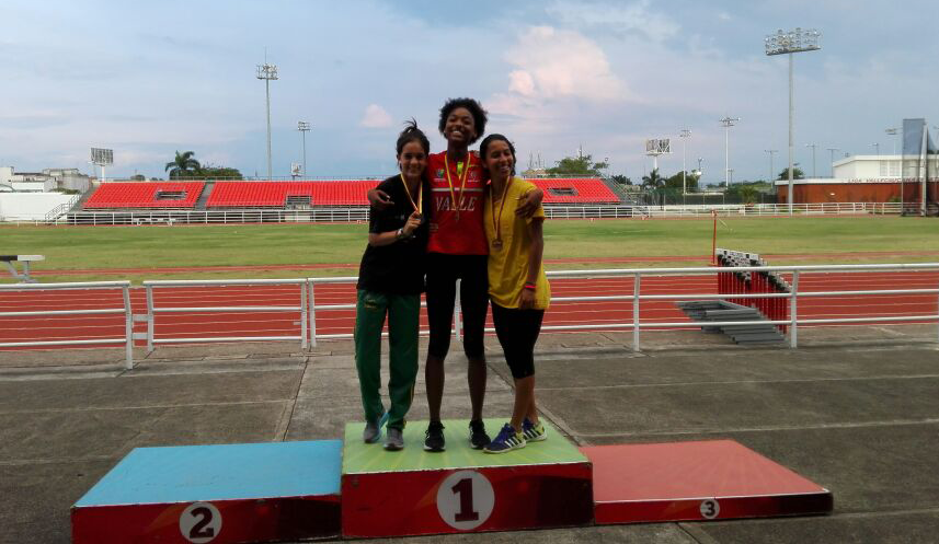 Deportistas quindianos obtuvieron medallas de plata en Torneo Nacional de Atletismo