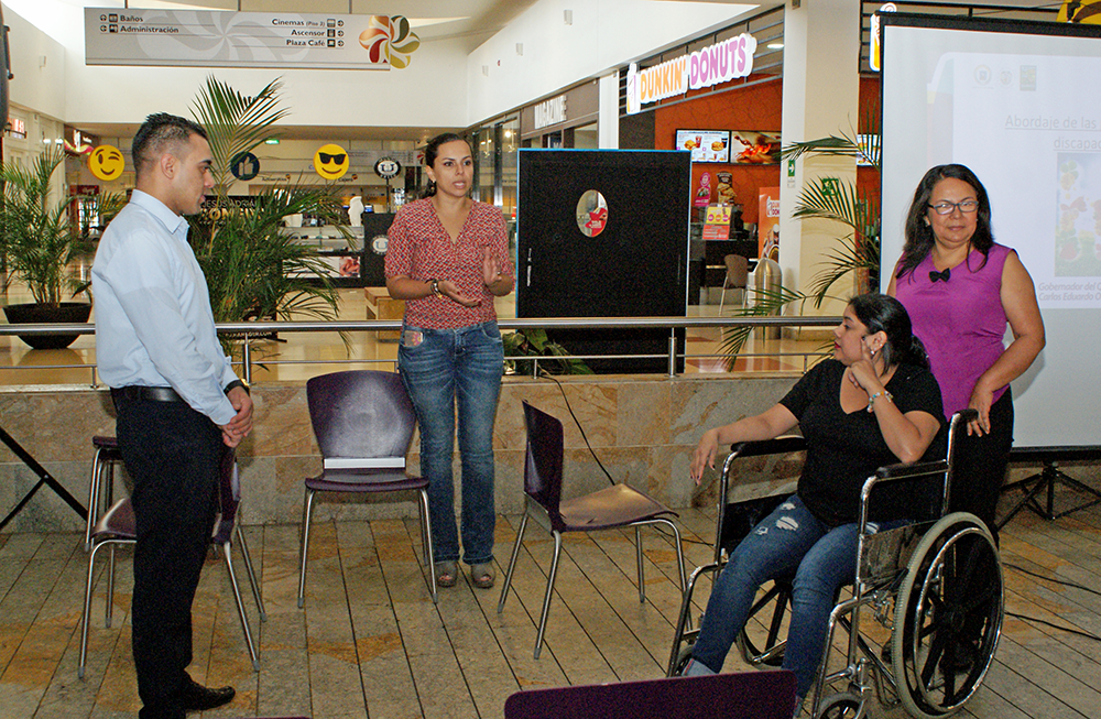 Gobernación del Quindío realizó sensibilización en centros comerciales sobre inclusión social para personas con discapacidad