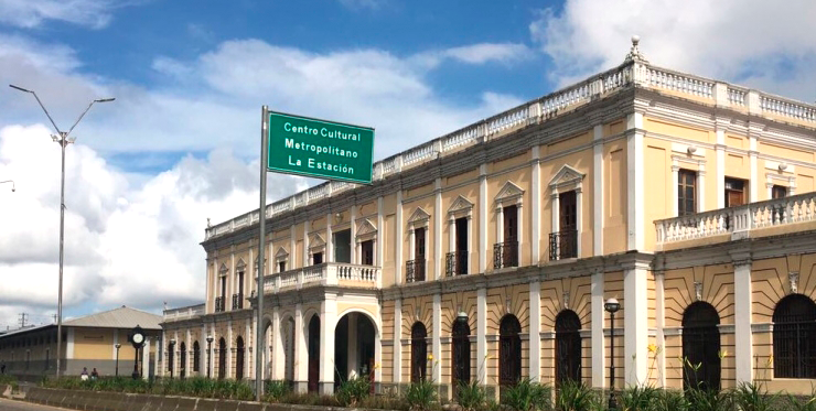 Secretaría de Familia participó de la función de cine accesible para personas con discapacidad visual que realizó la Biblioteca Municipal de Armenia