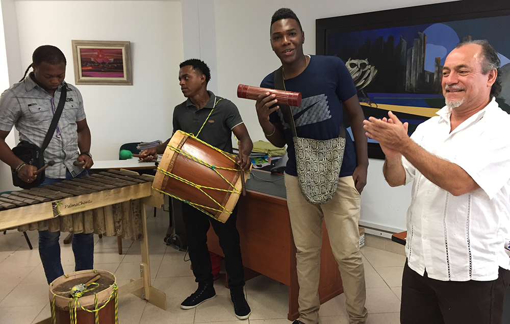 Con entrega de instrumentos del pacífico Gobernación del Quindío demuestra una vez más que Sí le cumple a la cultura