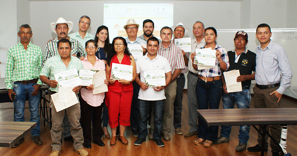 Productores de cafés especiales participantes de la primera subasta internacional de café recibieron sus ganancias