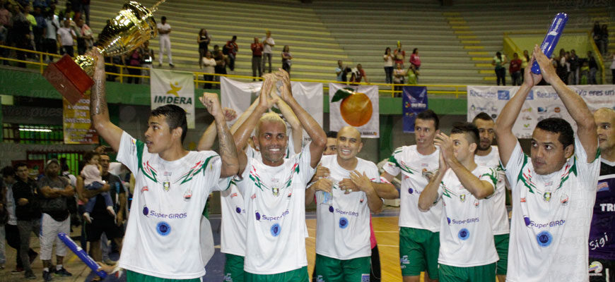 En el marco de La Gobernación en mi Barrio el equipo de fútbol de salón Caciques del Quindío compartirá con los habitantes de Las Colinas