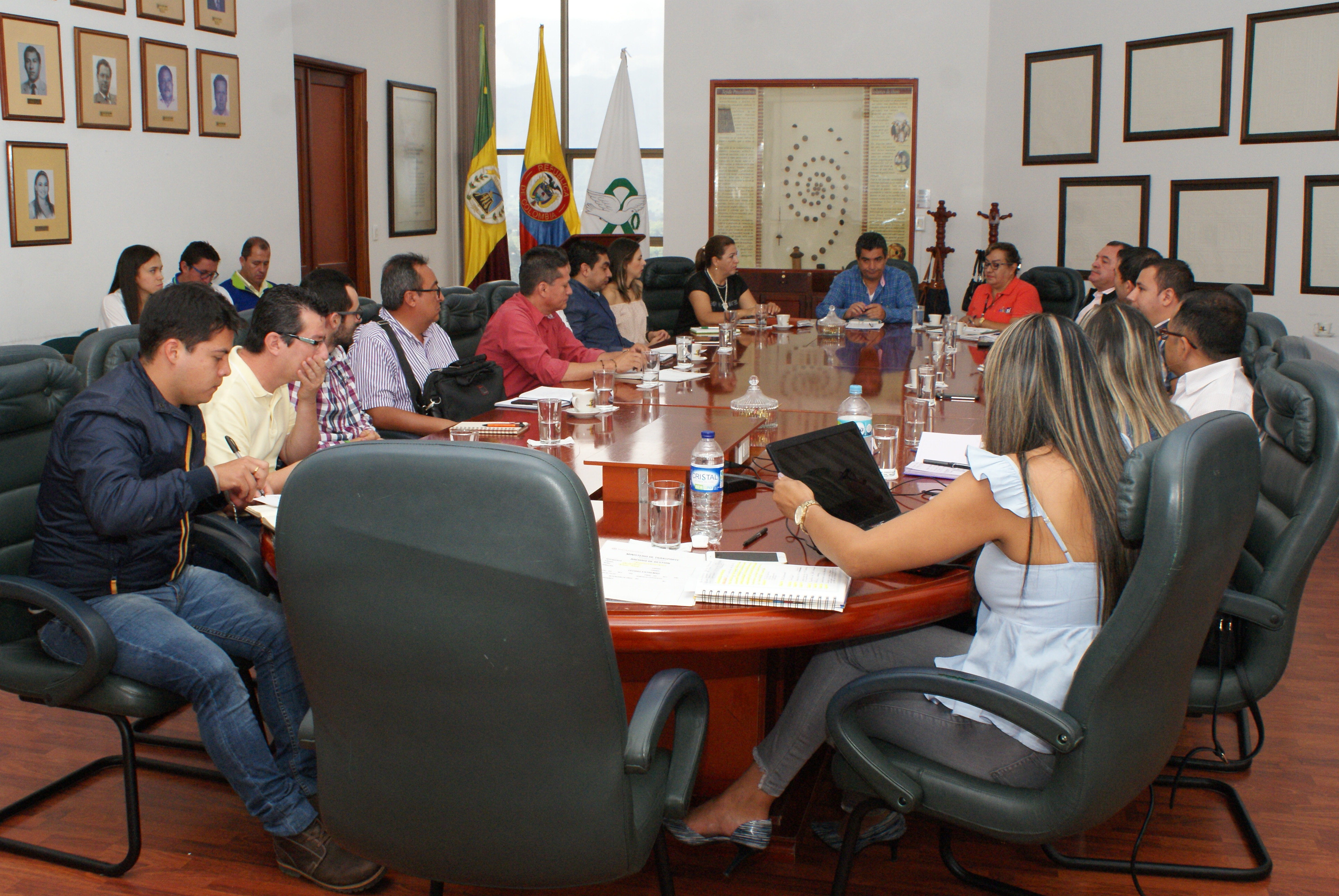 Gobernación del Quindío adelanta gestiones con el Ministerio de Transporte para actualizar el Plan Vial Departamental