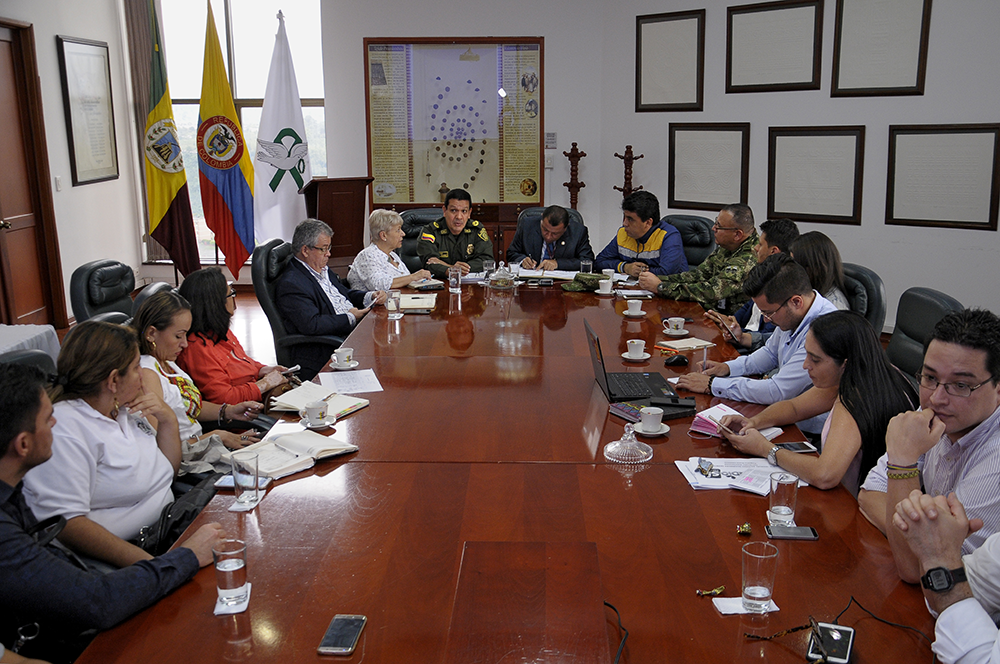 Gobernación liderará mesas de planeación para prevenir el delito suicidios y embarazos en adolescentes en Calarcá