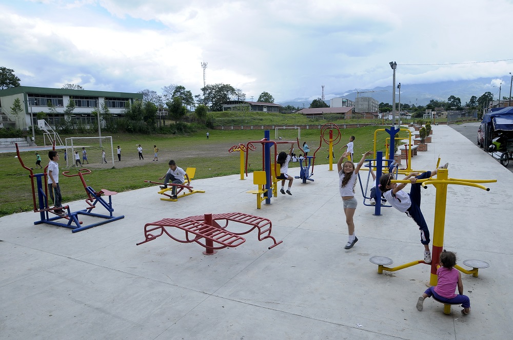 OCAD Regional aprobó la construcción de cinco escenarios deportivos en cuatro municipios del Quindío