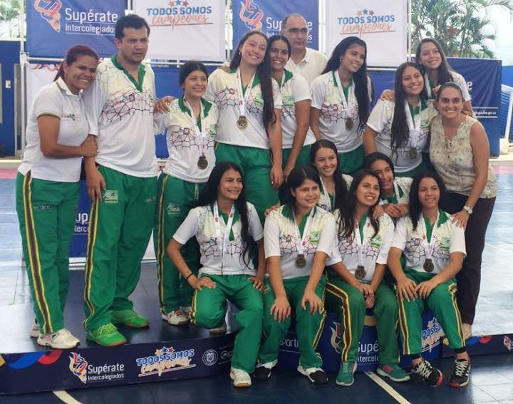 Quindío es oro en balonmano femenino