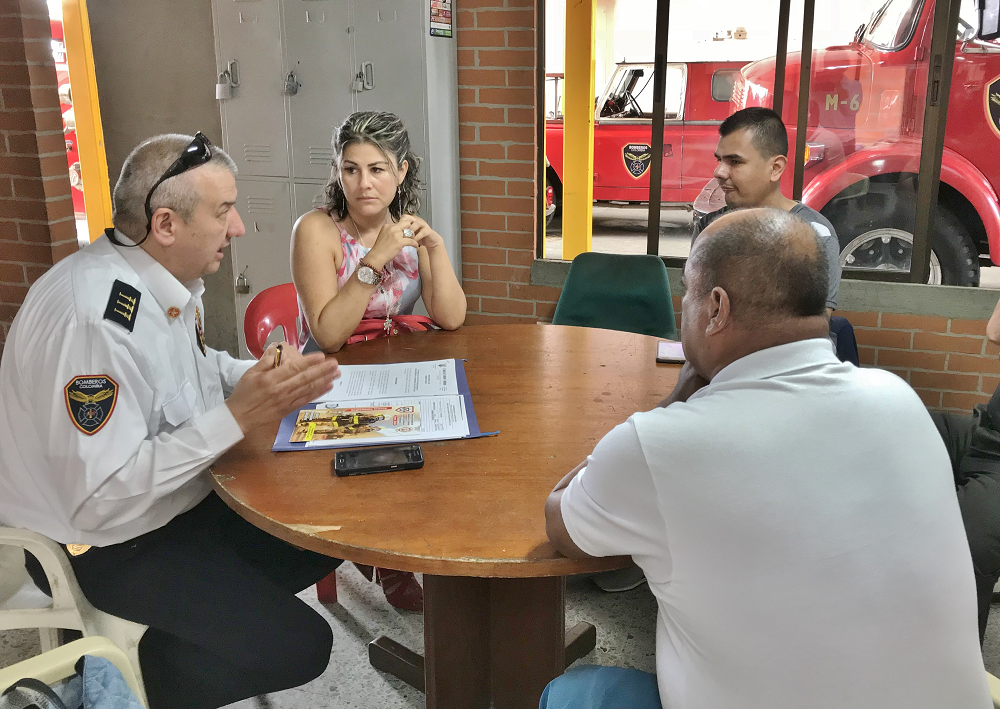 Bomberos Voluntarios de Circasia y Barcelona recibieron asesoría nacional gracias a gestiones de la Gobernación