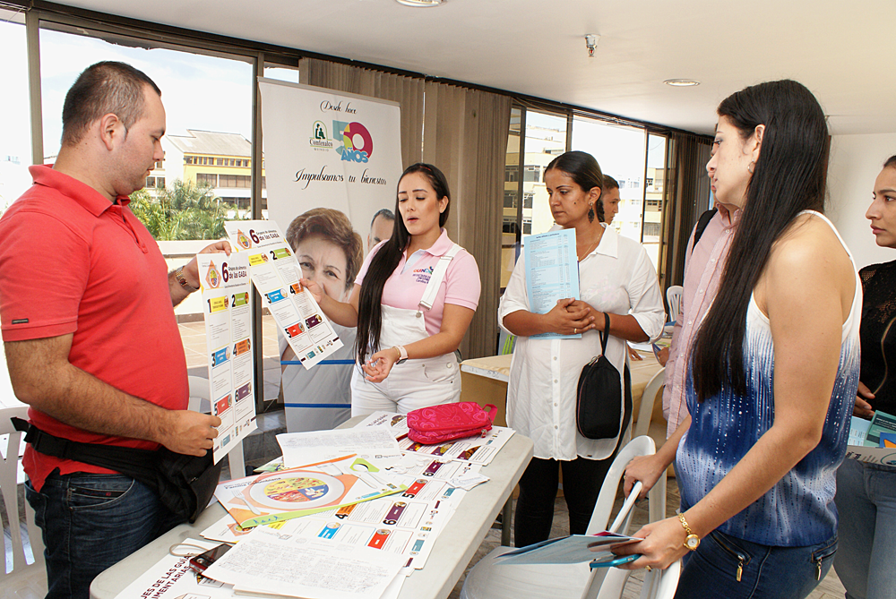 Gobernación del Quindío realizó una Feria de la Salud para el personal de planta y contratistas del Centro Administrativo Departamental