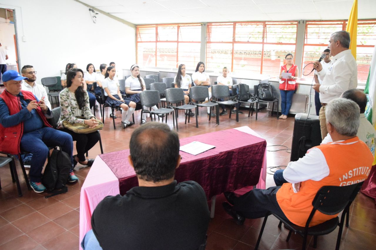 Estudiantes de Génova certificados por la Gobernación y la Uniquindío en manejo de laboratorios de café