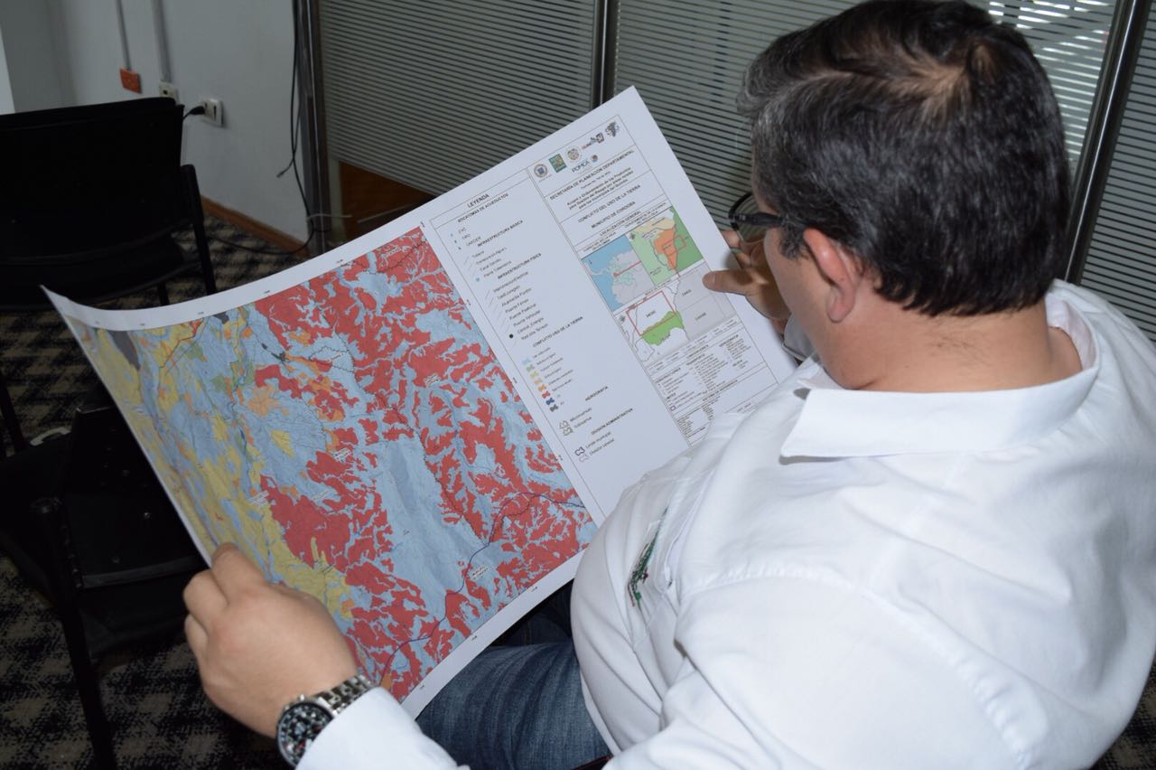 Gobierno departamental completó entrega de cartografía rural a escala 1.25.000 a los municipios quindianos