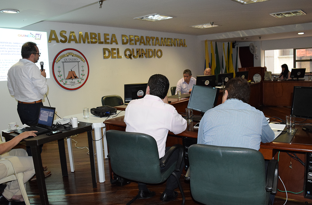 Sostenibilidad ambiental fortalecimiento productivo e innovación agroempresarial principales apuestas del gobierno quindiano para el campo