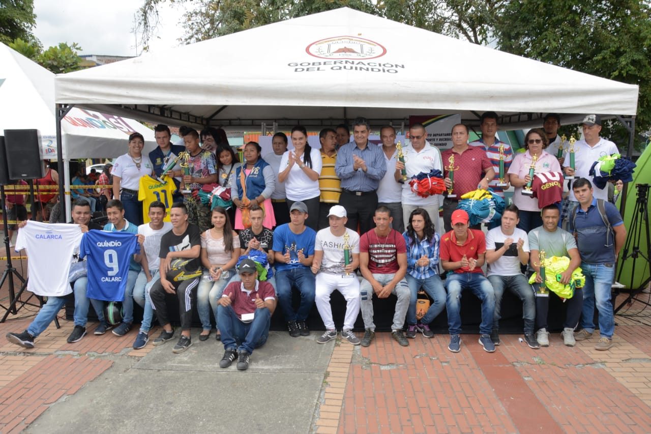 Gobernador premió a ganadores de la fase municipal de los Juegos Veredales