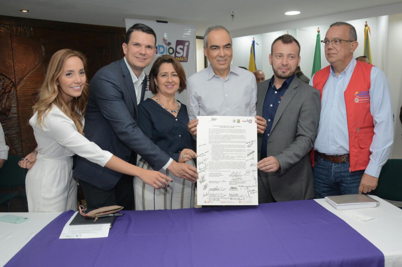 Quindío primer departamento de Colombia en firmar un Acuerdo de Voluntades para la Reconciliación de excombatientes y víctimas