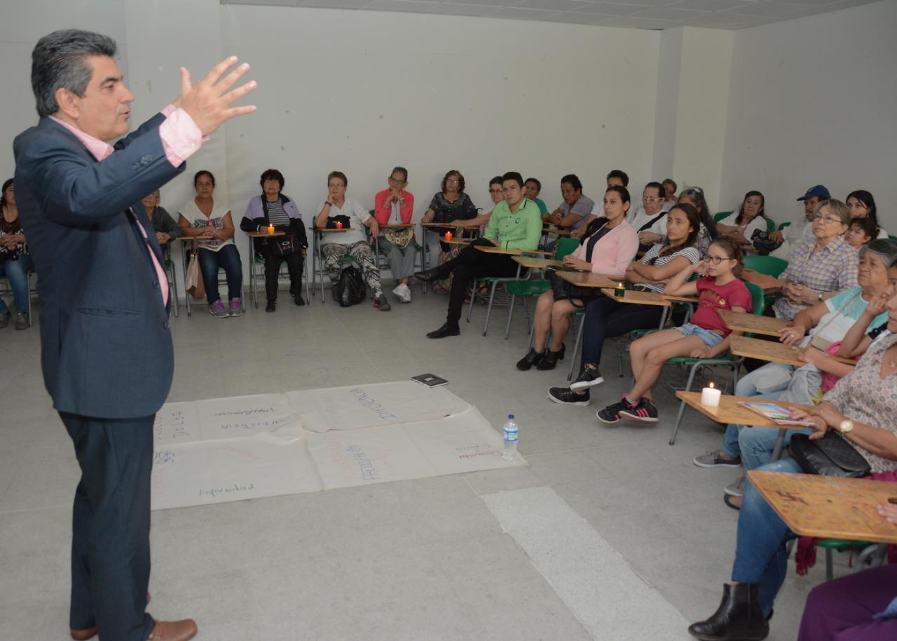 A través del encuentro Experiencias Significativas de Participación habitantes de los barrios priorizados del Quindío descubrieron la importancia de la participación ciudadana para transformar la sociedad