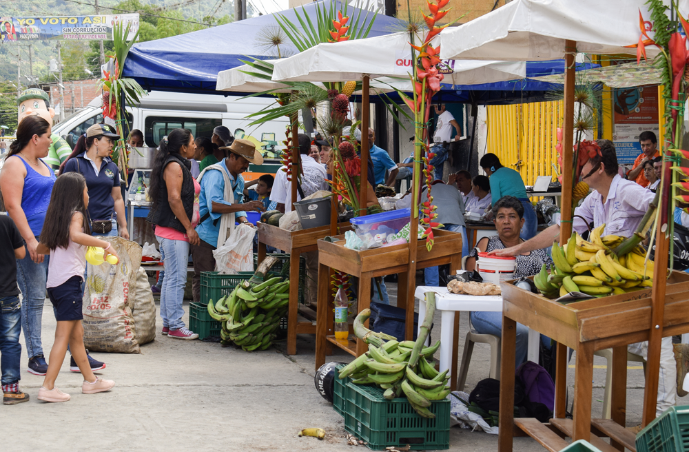 Como una estrategia de reparación a las víctimas la Gobernación del Quindío llevó la Feria de Servicios Ciudadanos al Bello Rincón Quindiano