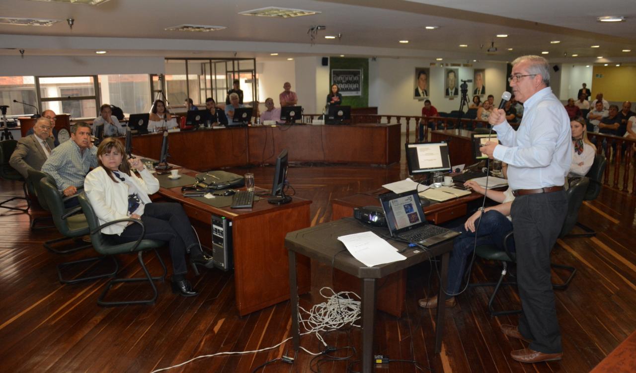 Gobernación del Quindío expuso ante la Honorable Asamblea Departamental los motivos de suspensión del PAE en el Quindío