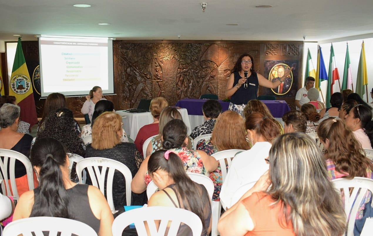 Gobierno del Padre Carlos Eduardo Osorio Buriticá comprometido con la formación política de las mujeres quindianas