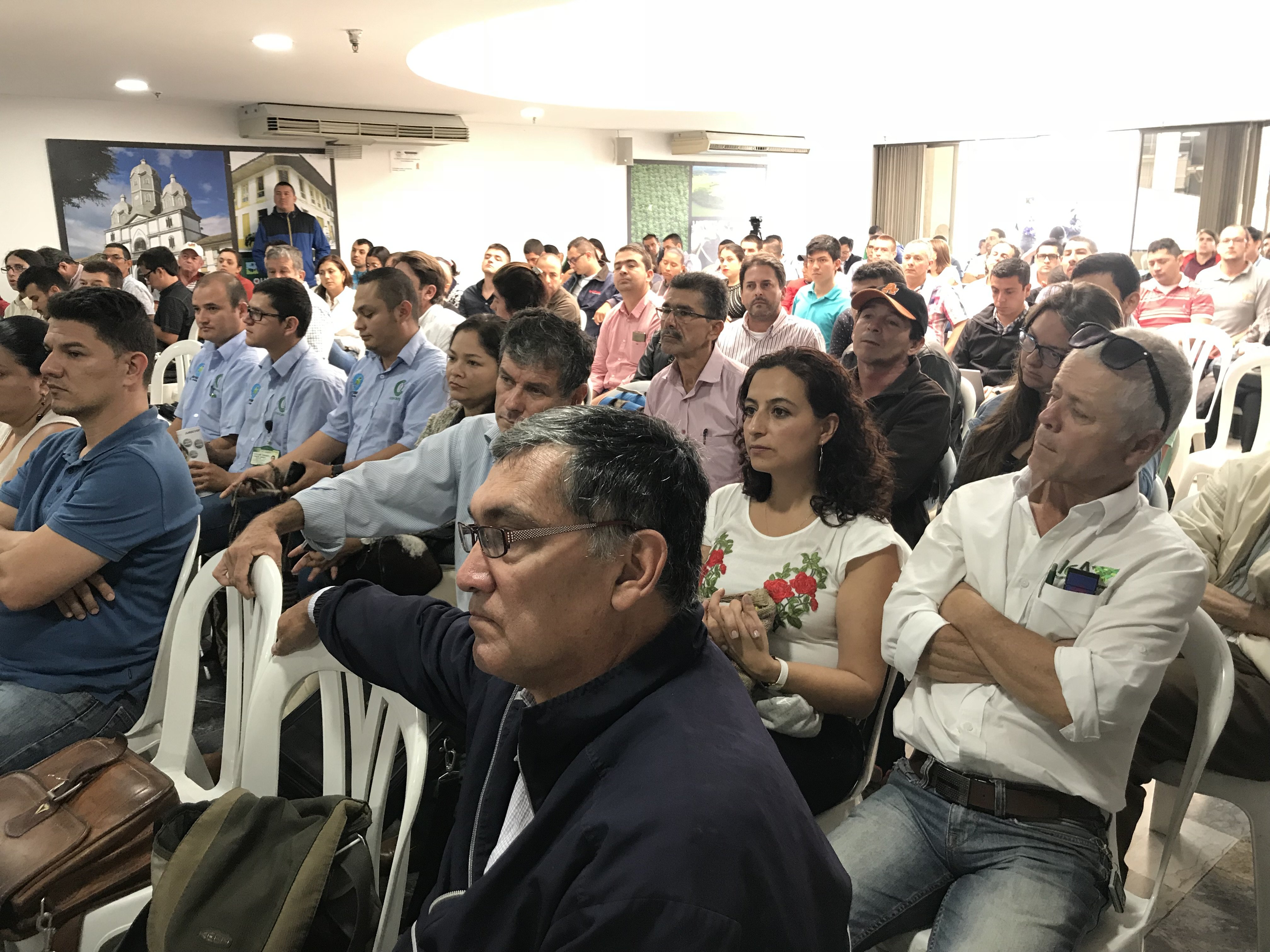 Con escenarios académicos gobierno departamental le apuesta al desarrollo de una agricultura sostenible en el Quindío