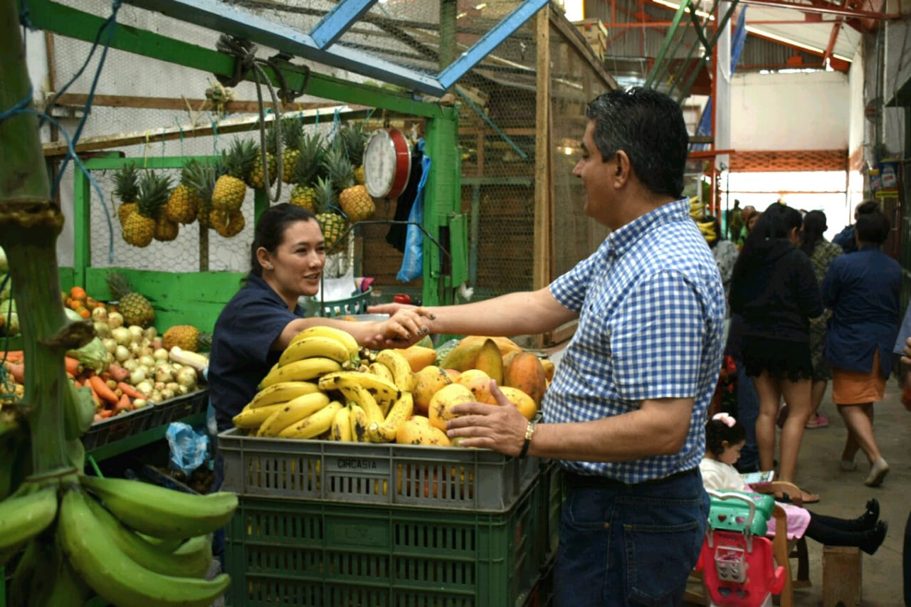 Comerciantes de la plaza de mercado de Circasia agradecidos con las obras de mejoramiento que adelanta el gobierno departamental