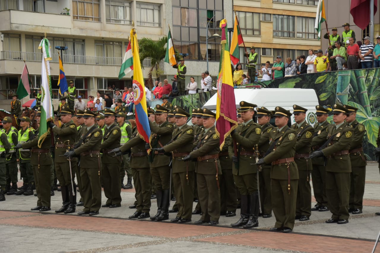 En nombre de los quindianos gobernador agradeció a la Policía Nacional por su entrega para cuidar a la comunidad