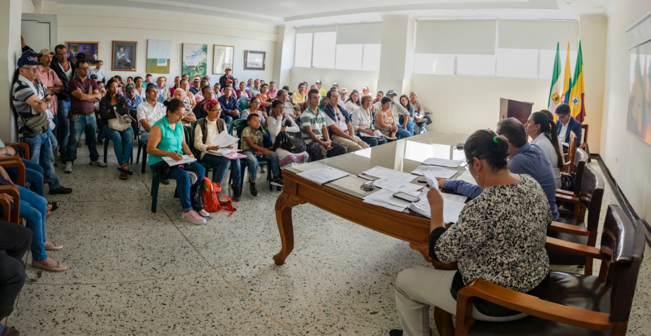 Gobernación denunciará penalmente incumplimientos en entrega de tierras a víctimas del conflicto