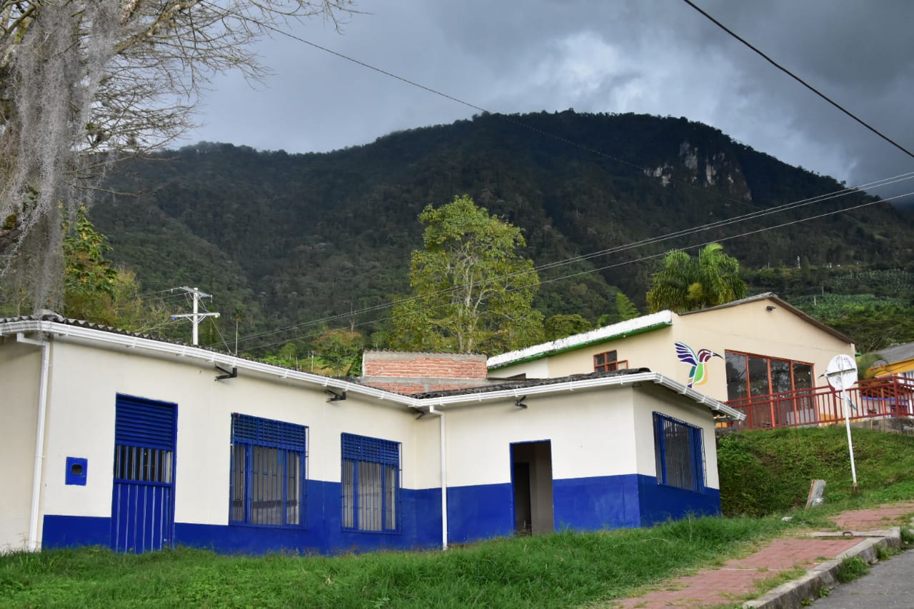 Habitantes del corregimiento La Virginia de Calarcá disfrutan de la nueva Casa de la Cultura que les entregó la gobernación del Quindío