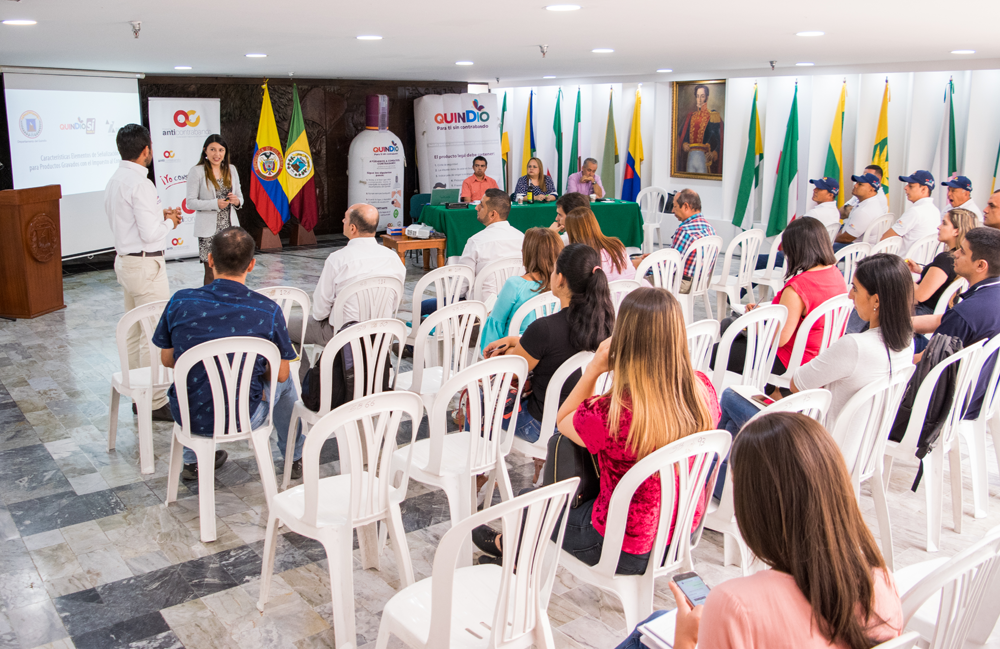 Gobernación socializó a comercializadores de licores y cigarrillos los 10 elementos de seguridad de la estampilla de señalización