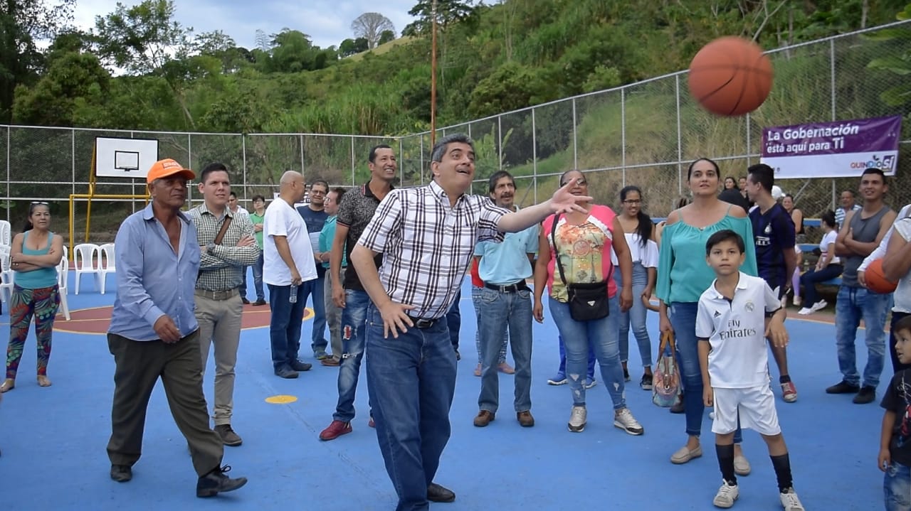 Habitantes de la vereda La María disfrutan desde este fin de semana de un polideportivo renovado