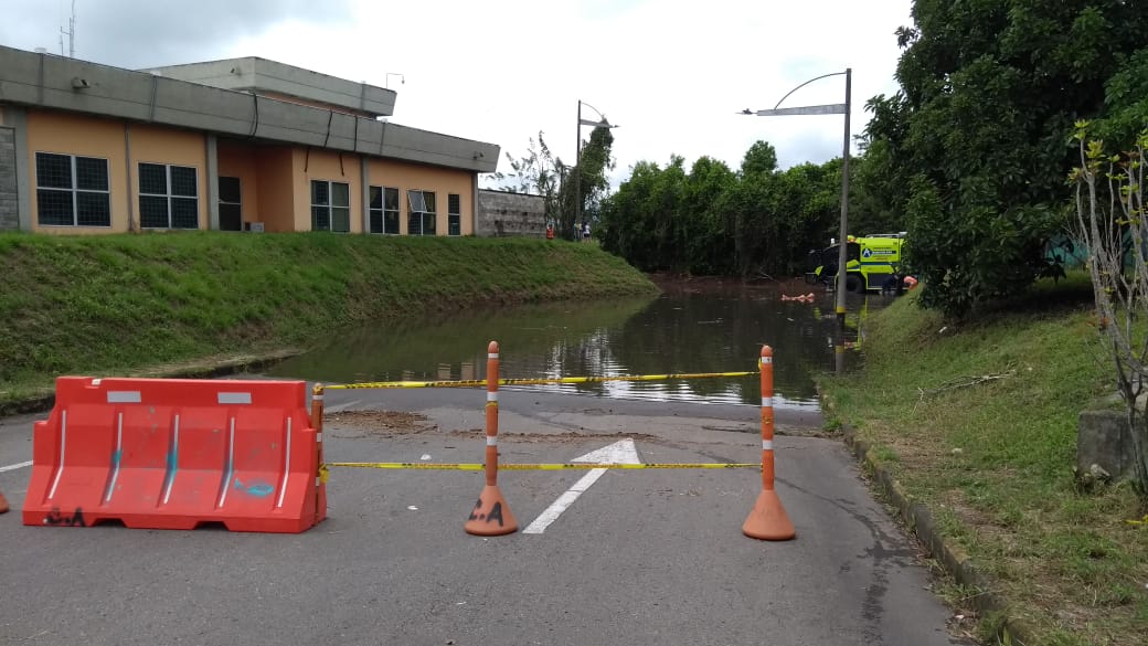 Secretaría de Infraestructura hace llamado a no taponar las alcantarillas de las vías donde se están realizando trabajos