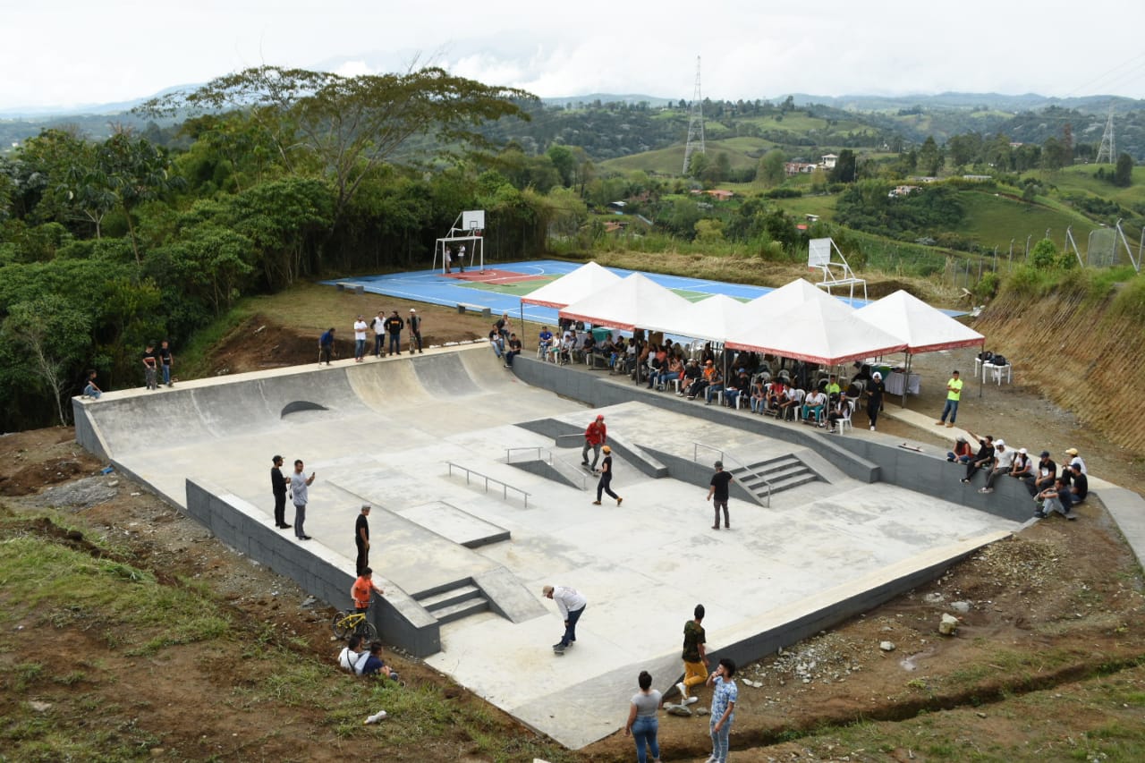 Con inauguracion de skatepark Filandia se abre paso a los deportes extremos 1