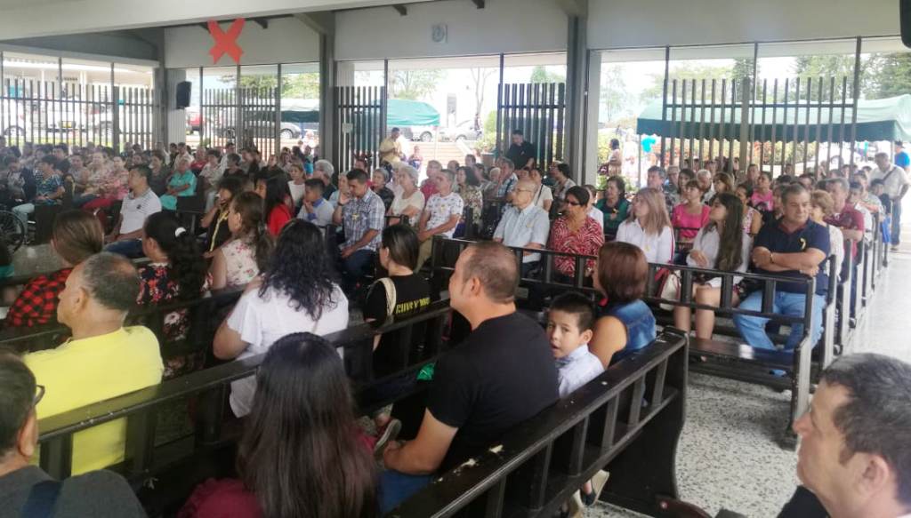 Víctimas de suicidio fueron homenajeadas en el Parque Cementerio Jardines de Armenia